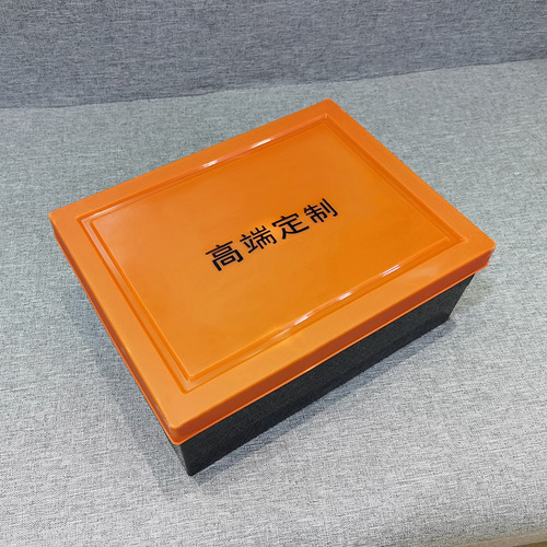 Shoe accessories will not be shipped for single shots