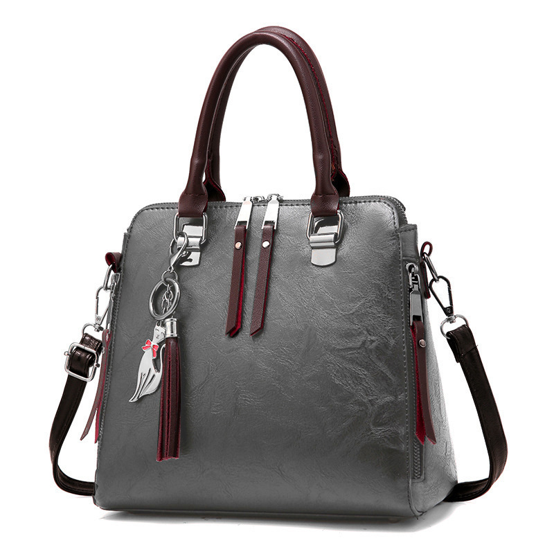 Gris oscuro