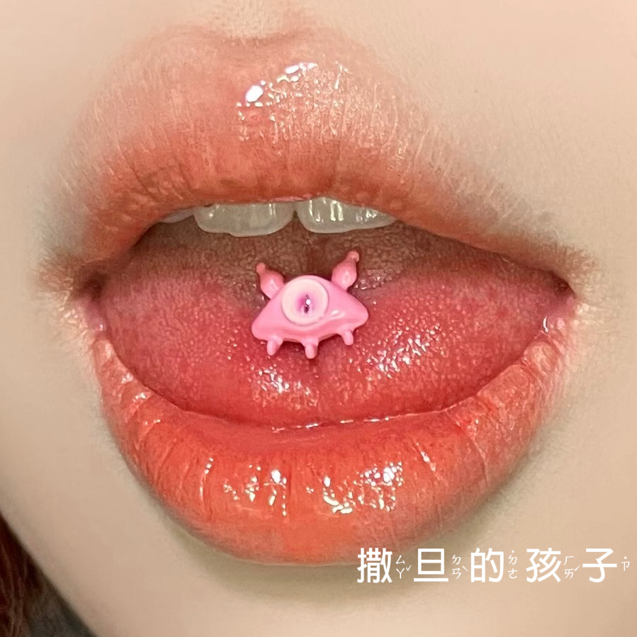 Pointed titanium steel lip stud product view
