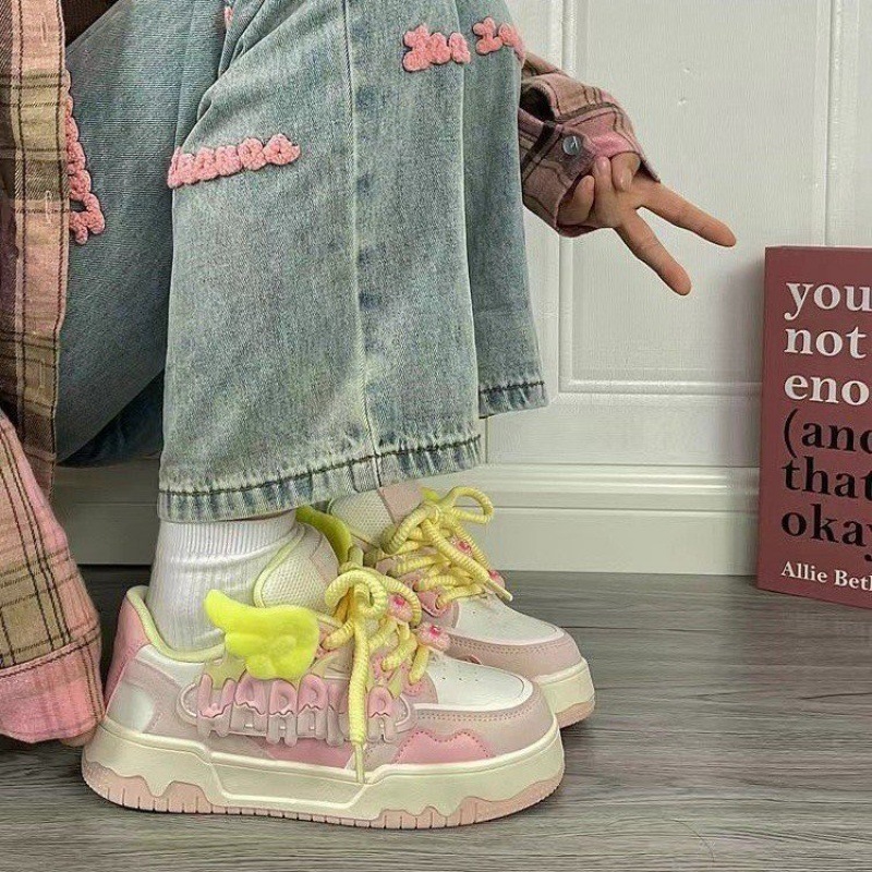 스타 핑크 빵 신발 도파민 신발 여성 틈새 날개 신발 학생 스포츠 귀여운 보드 신발