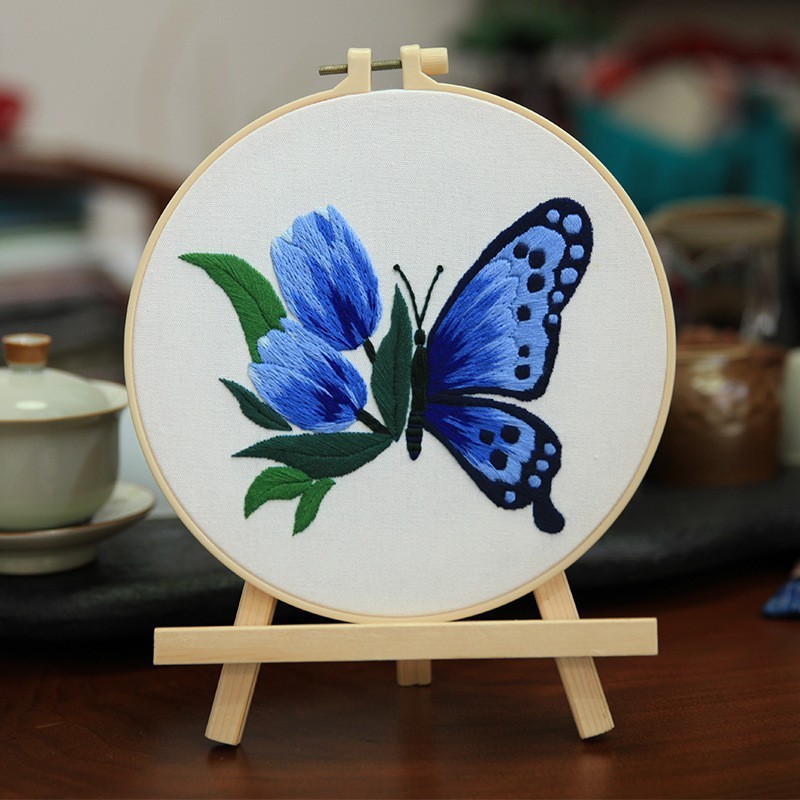 Bordado Diy Butterfly Colgante Lu Bordado Hecho a mano Paquete de material Juego de tres piezas Inglés Creative Children's Gift Flower Colgante