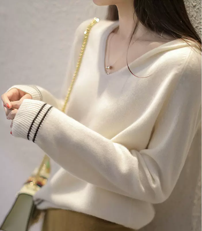 毛衣女春秋新款非羊毛衫连帽卫衣V领短款宽松针织显瘦打底衫外穿