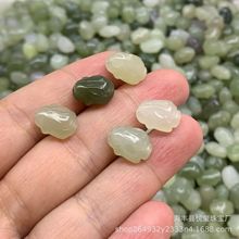 悦玺珠宝和田玉青海料趴趴兔兔子小配件玉石批发通孔DIY饰品卡通