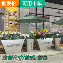 商场入口金属花箱酒店户外花槽学校安全花器景区广场步道隔离花坛