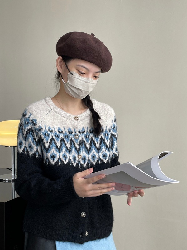 费尔岛2025秋装新款提花洋气针织开衫宽松软糯圆领学院风时尚毛衣|undefined