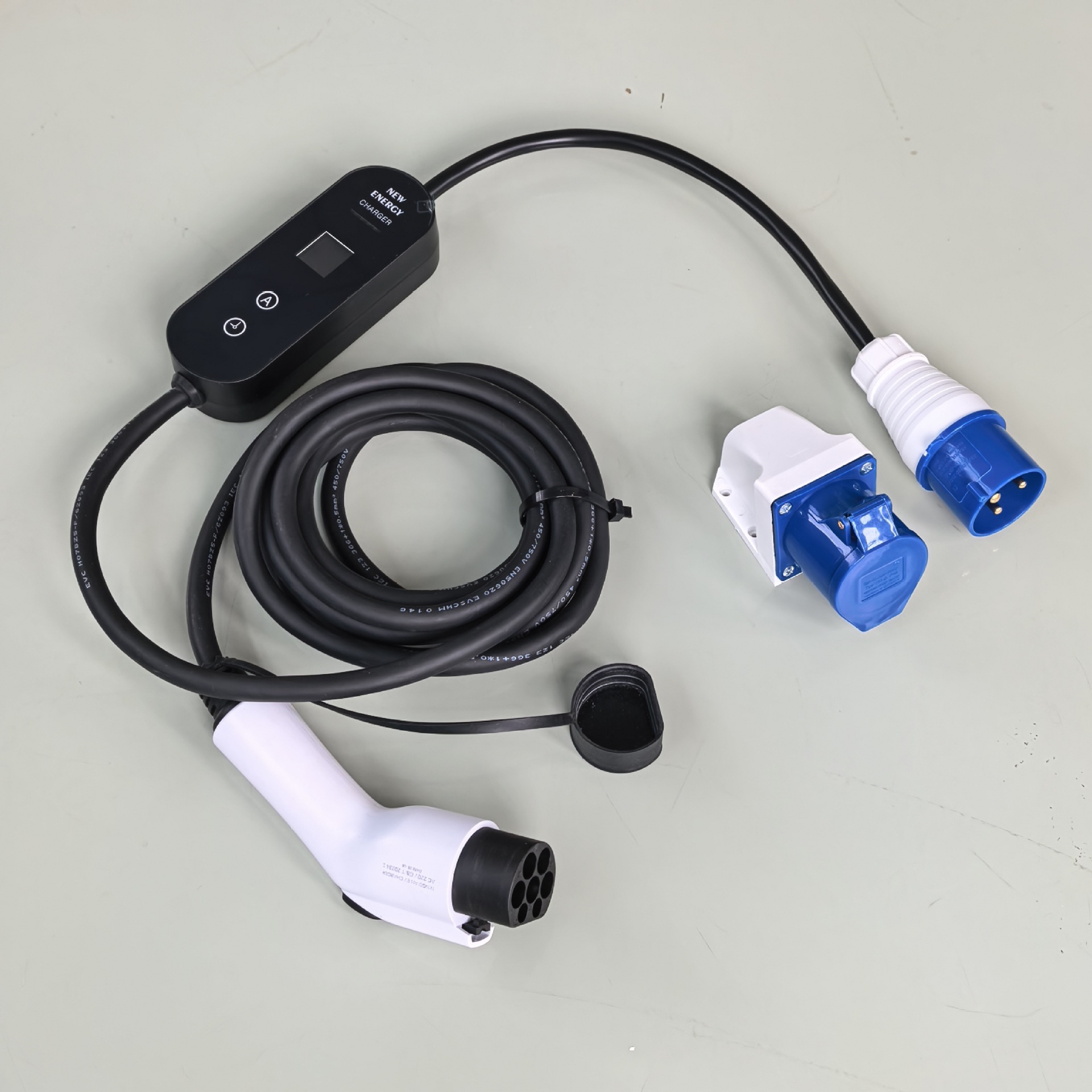 Cee European Type2 Ac Charging Gun Australian Standard Industrial Plug 32A7Kw New Energy Electric Vehicle Ccs2