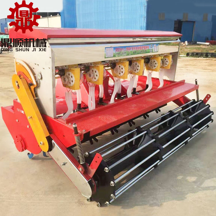 四轮拖拉机带玉米小麦旋耕播种施肥一体机大豆花生旋耕精播机出口