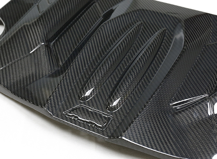 Suitable for BMW F10M5/F06/F12/F13 M6 modified dry carbon fiber engine cover hood