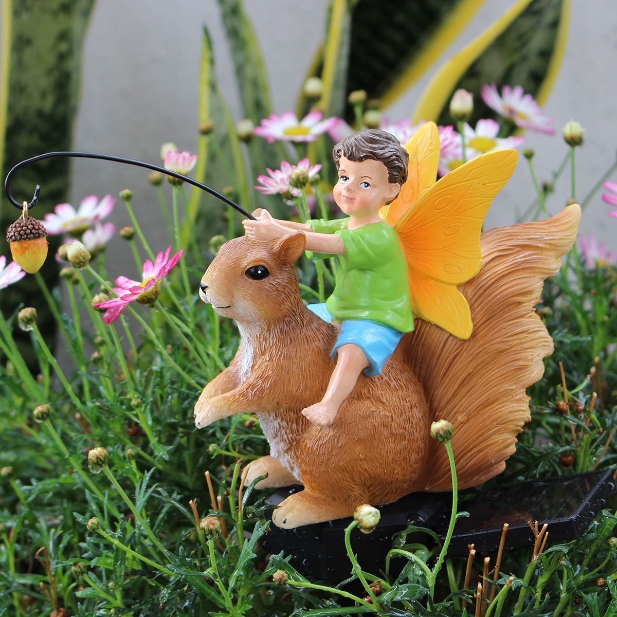 American country solar light Squirrel Boy plug-in garden solar flower arrangement decoration cartoon animal  lot