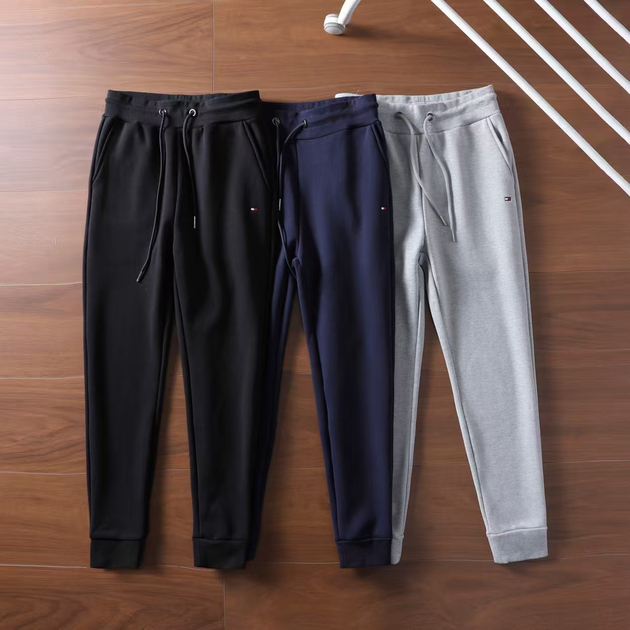 Winter Tommy Men's Sports Sweatpants with Embroidered Logo, Solid Color, Drawstring, Jogger Style, Fleece Lined, Thickened Casual Pants