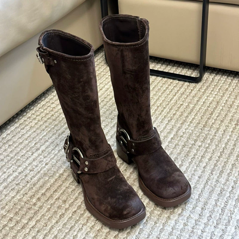 2023 Ранняя осень Женская обувь в стиле знаменитостей винтажные короткие сапоги с металлической пряжкой на поясе Женские сапоги на массивном каблуке с квадратным носком Ботинки рыцаря