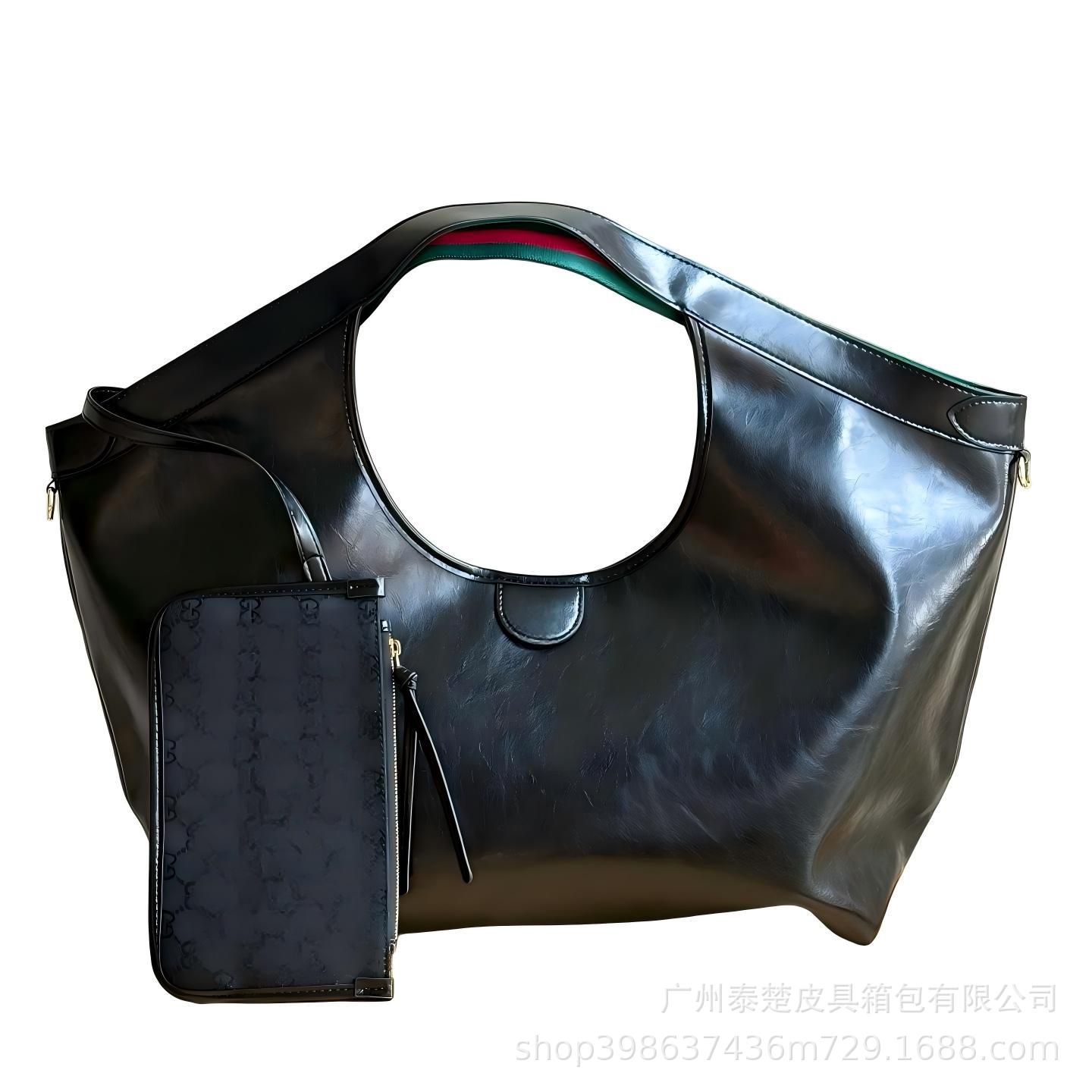 2025新款油蜡皮托特包女大容量手提单肩通勤包时尚百搭高级感