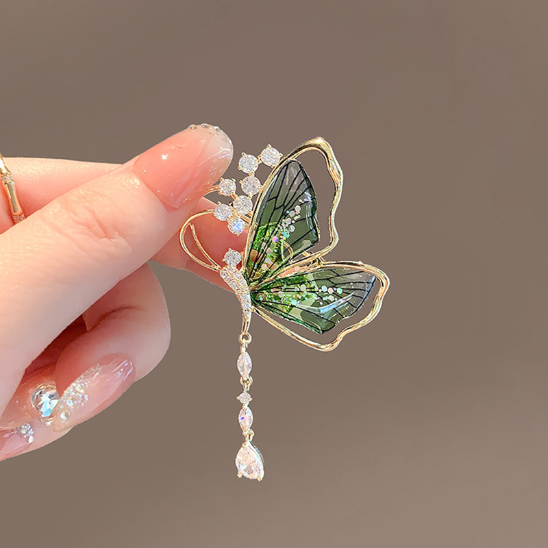 Translucent light luxury high-end butterfly tassel brooch wholesale drop-shaped pendant butterfly pin elegant high-grade collar pin