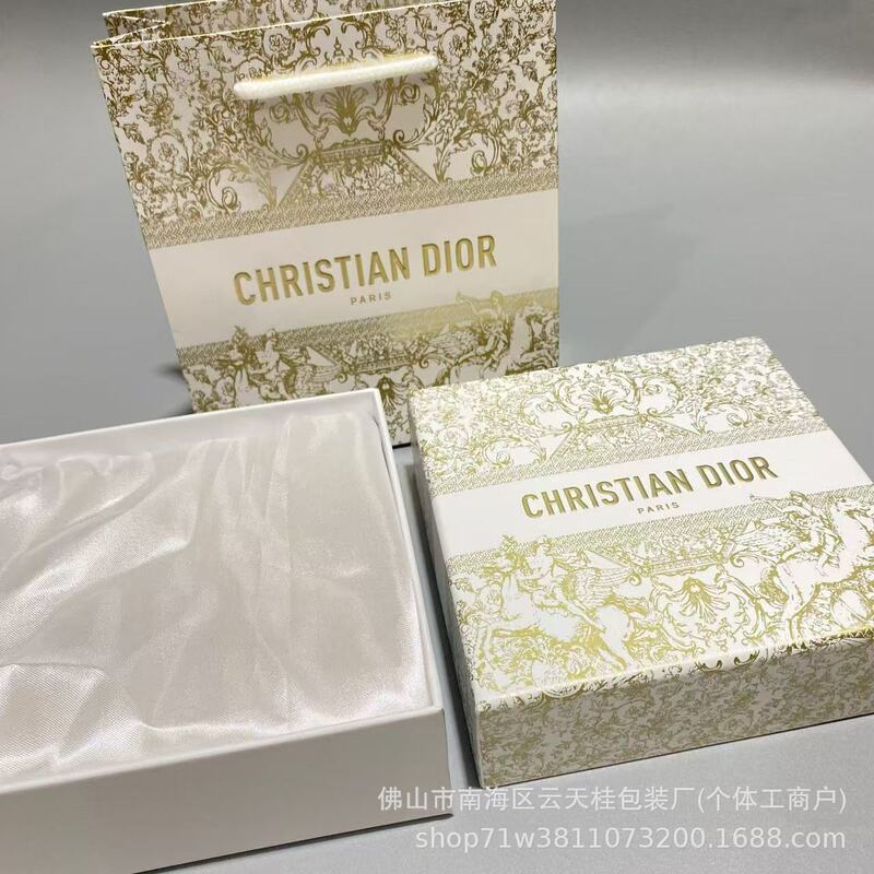 Golden logoD Home 50ml/100ml Huayang/Wilderness Perfume Lipstick Lipstick Lip Glaze Packaging Gift Empty Box Gift Bag Golden logoD Home 50ml/100ml Huayang/Wilderness Perfume Lipstick Lipstick Lip Glaze Packaging Gift Empty Box Gift Bag