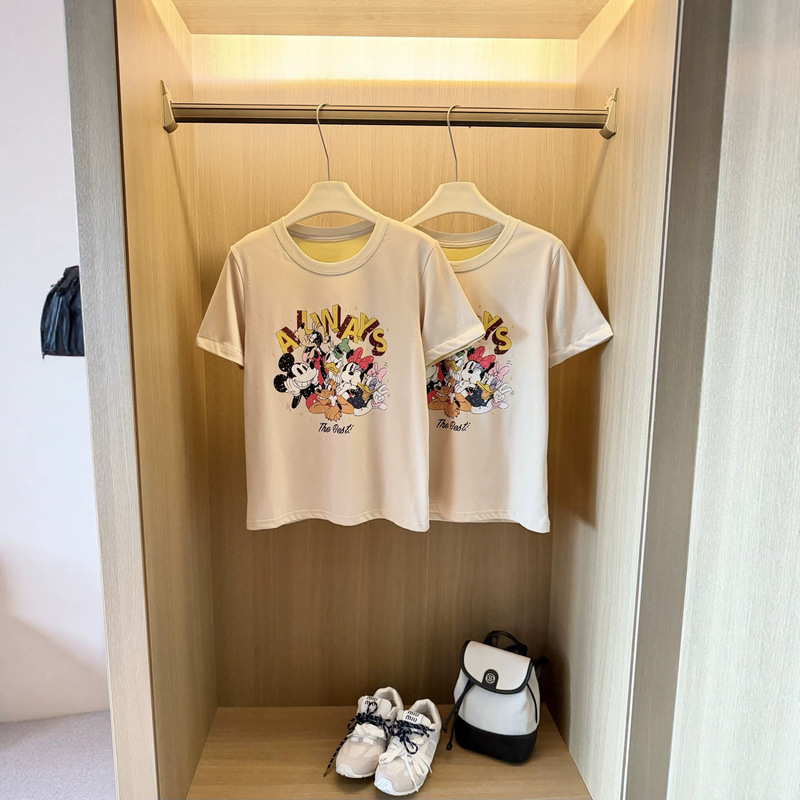 Friends Cartoon Anime Mickey and Minnie Printed Color-Blocking Round-Neck Short-Sleeve American Retro Energetic T-Shirt Summer Friends Cartoon Anime Mickey and Minnie Printed Color-Blocking Round-Neck Short-Sleeve American Retro Energetic T-Shirt Summer