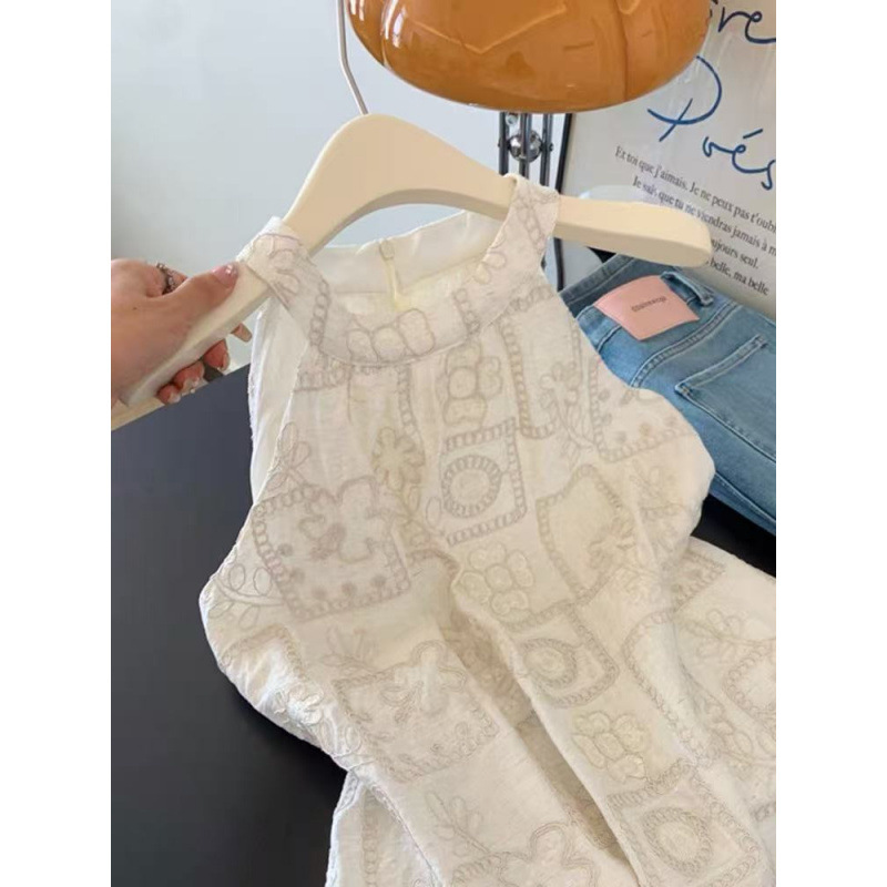 女性のためのホルターネック刺繍ベスト夏の新しい美しいノースリーブトップ|undefined