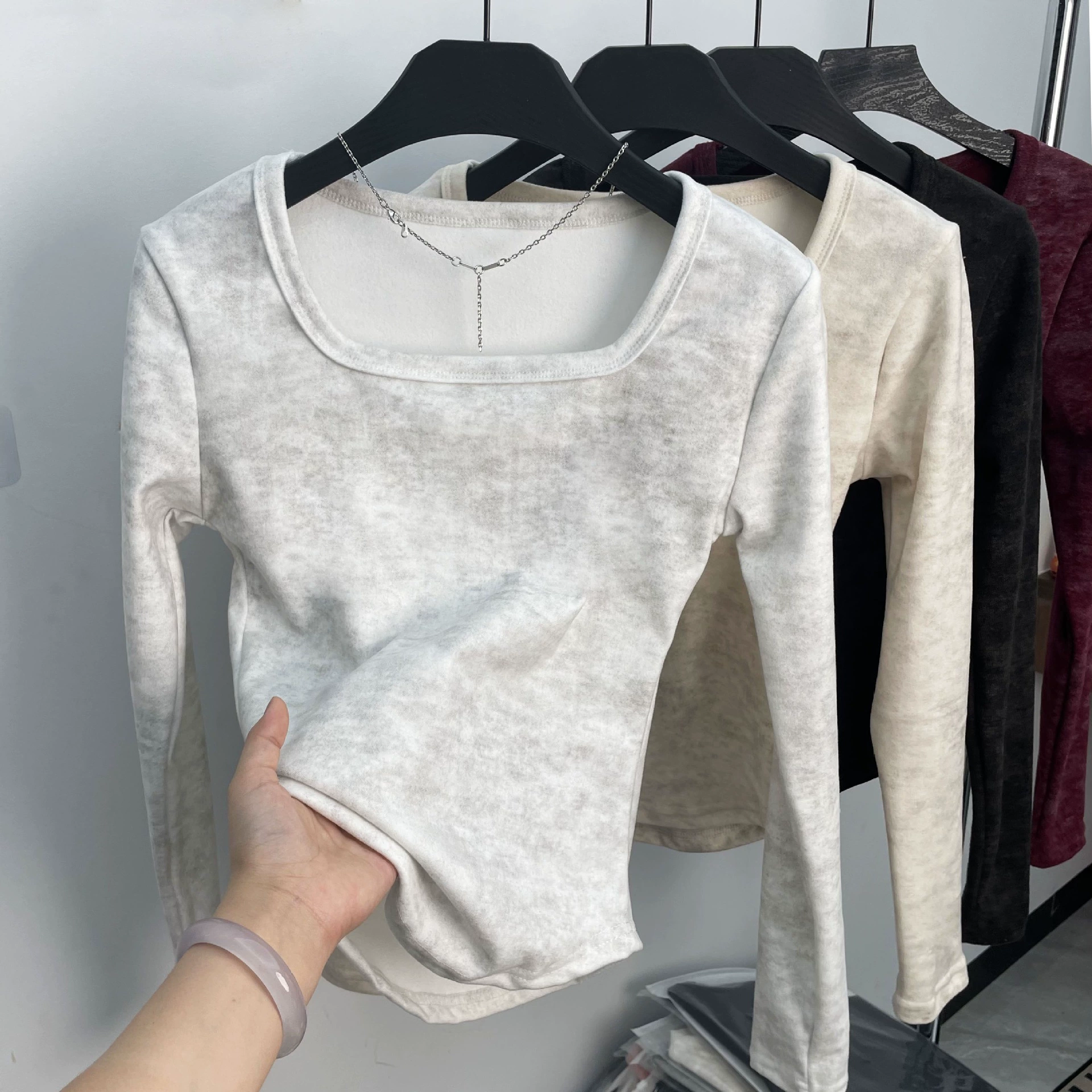 Французский квадратный воротник утолщенный талия Простой стяжной краситель для нижней части топы осень-зима новая футболка с длинными рукавами