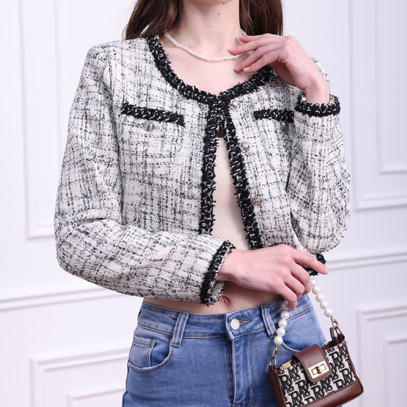 Tweed French-Style Chanel-Inspired Jacket for Women, 2024 Autumn and Winter New Short Slim-Fit Jacket with Contrasting Color Design
