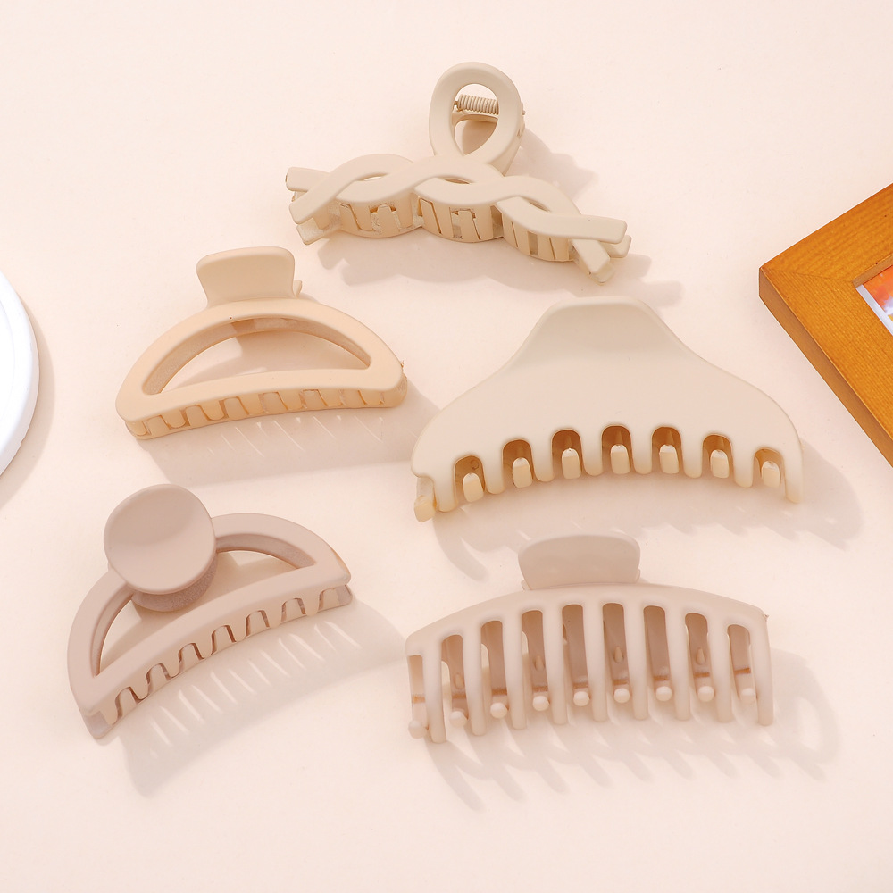 Verano nuevo Gran Tiburón clip de leche marrón simple todo partido diario pelo clip updo lavado de cara simple temperamento horquilla