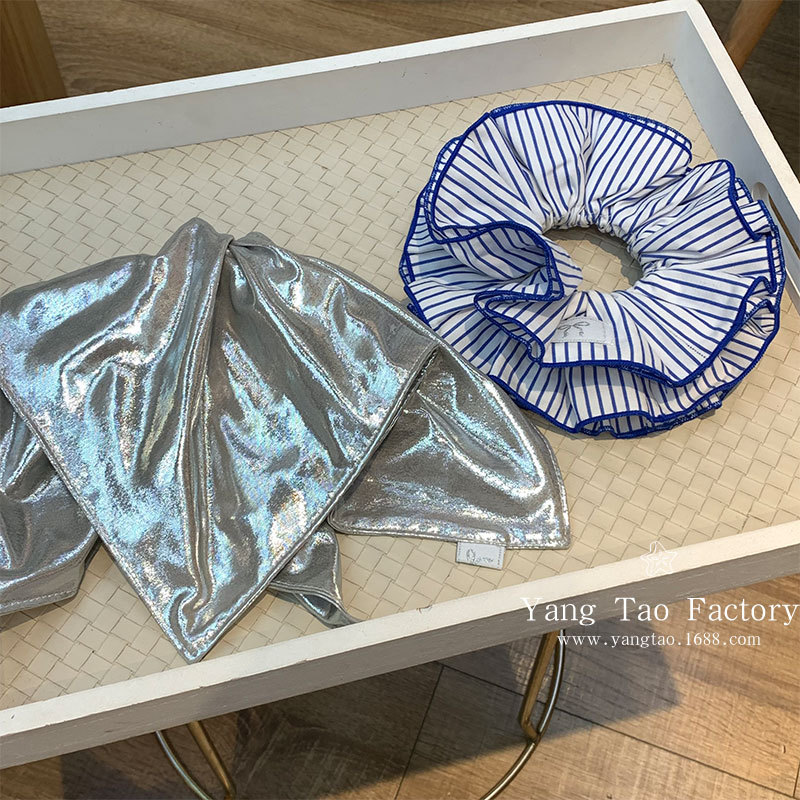 Dili Reba con el mismo estilo, bufanda cuadrada plateada para mujer, cuerda para la cabeza a rayas azules, accesorios para el cabello de cola de caballo baja coreana