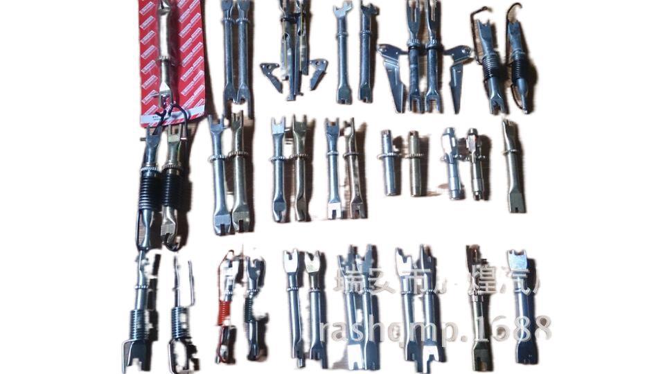 Fuente de la fábrica pinza de la bomba de freno del coche kit de reparación de zapatas de freno delantero y trasero león marino taza de oro Chery VIGO4wd