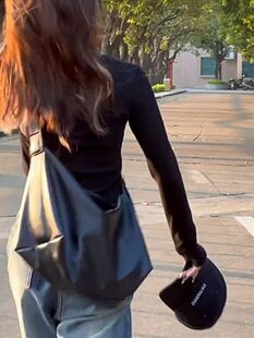 Shoulder bag, capacious one-shoulder bag