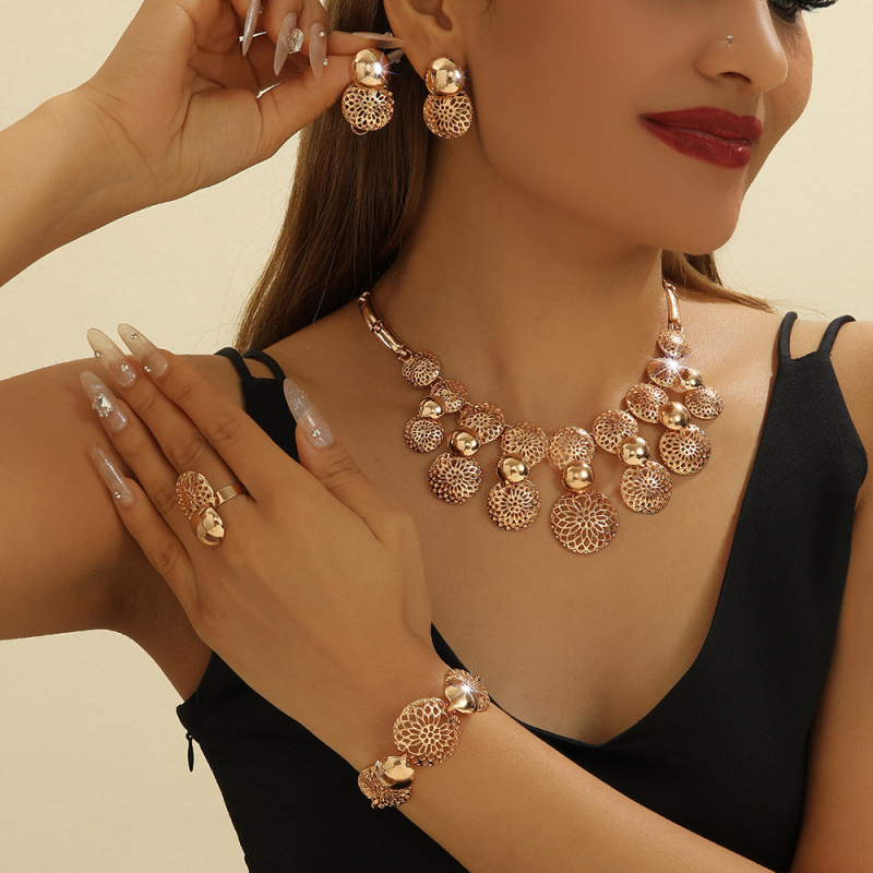 Middle East Dubai Bride Jewelry suit Africa Women Necklace Earrings Ring Bracelet Four Pieces suit in stock Wholesale