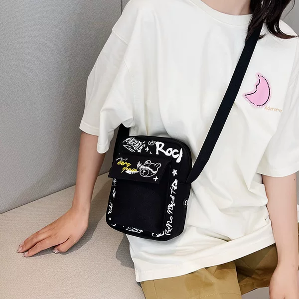 Cartoon Shoulder Bag for Women 2026 Winter New Style Student Crossbody Bag Cute Graffiti Bear Casual Small Square Bag for Change