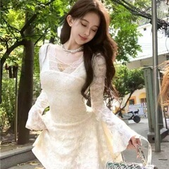 韩系纯欲风V领长袖蕾丝连衣裙2025春季新款收腰显瘦A字短裙女ins