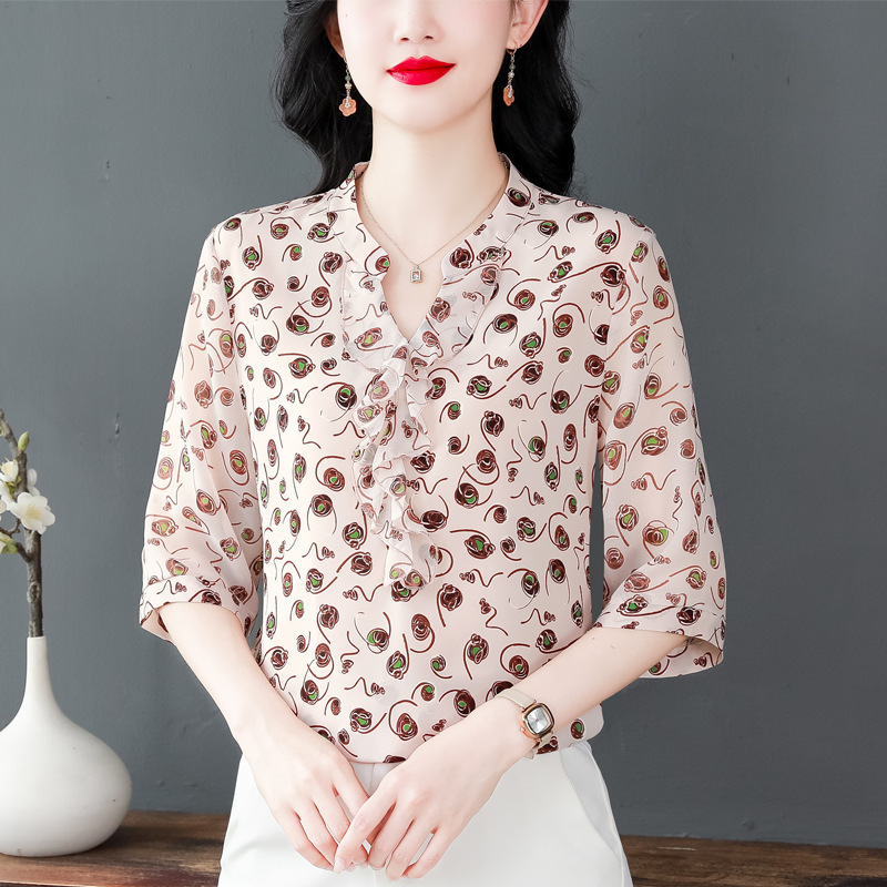 Brand Summer Style Middle-Aged Mom's Three-Quarter Sleeve Women's Silk Shirt, Fashionable and Elegant Chiffon Plus-Size Mulberry Silk Blouse Brand Summer Style Middle-Aged Mom's Three-Quarter Sleeve Women's Silk Shirt, Fashionable and Elegant Chiffon Plus-Size Mulberry Silk Blouse