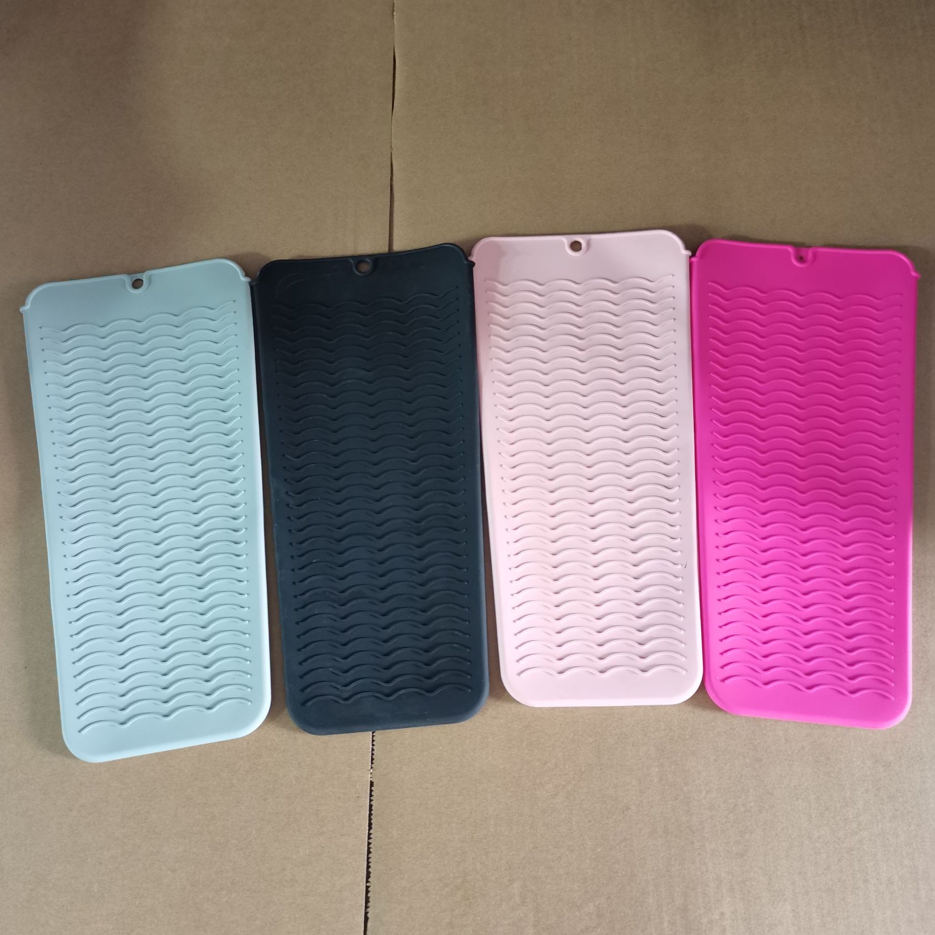 4色现货