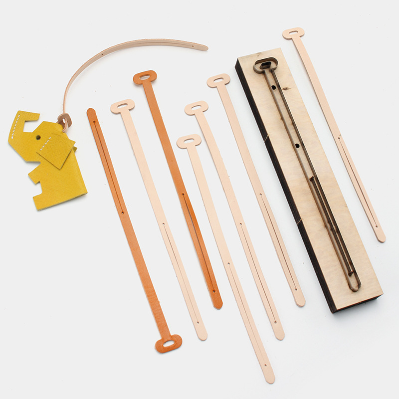 长条链接皮 挂饰挂件挂带下料刀模 日本刀+木板  宽度8mm长度23cm