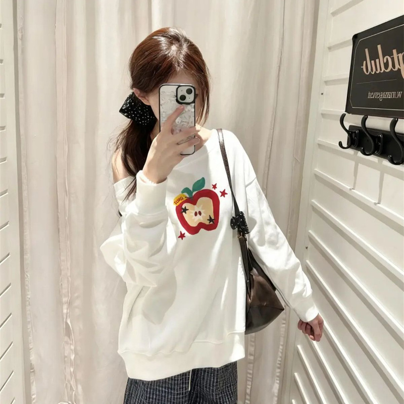 2026 Autumn New Sweet and Spicy Apple Print Long Sleeve Sweatshirt for Women, Loose Fit, Slimming Design, Stylish Top 2026 Autumn New Sweet and Spicy Apple Print Long Sleeve Sweatshirt for Women, Loose Fit, Slimming Design, Stylish Top