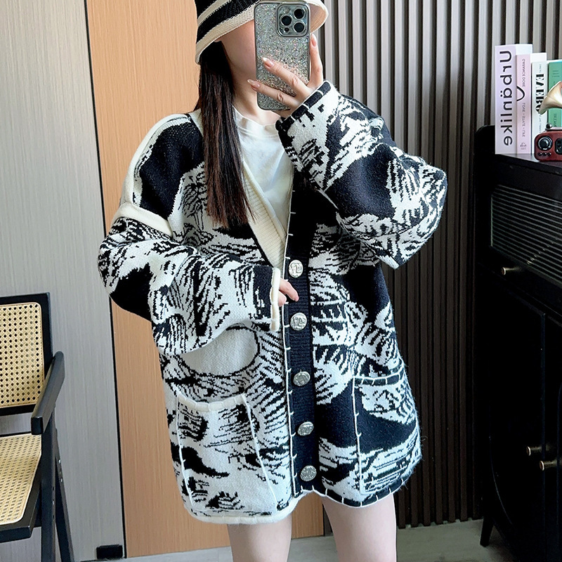 European Goods Design Sense Niche Retro Ink Painting Sweater Coat Women's Autumn and Winter New High Sense Loose Knitted Cardigan