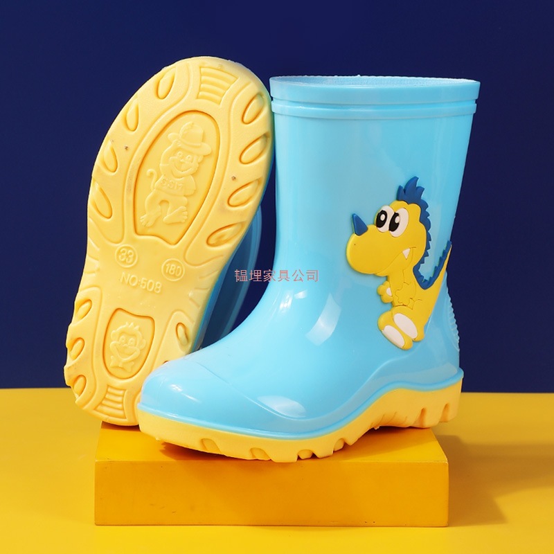 New Pvc Cartoon Little Dinosaur Children's Rain Boots, Cute Waterproof and Non-Slip Children's Water Shoes for Middle and Large Children