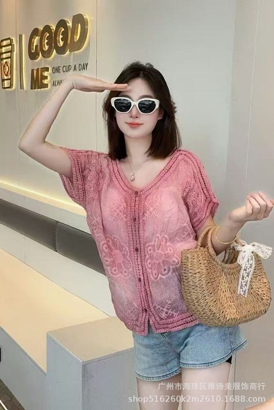 夏季高级感钩花镂空V领短袖针织衫女新款别致减龄显瘦开衫上衣潮|undefined
