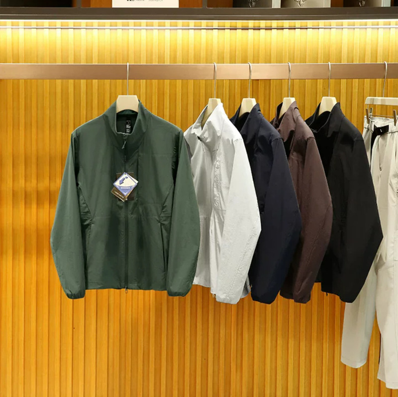 Luping alternative! Stand-up collar jacket for outdoor commuting, functional soft shell jacket for men, thin, sun-proof, windproof, single-layer, suitable for spring and autumn Luping alternative! Stand-up collar jacket for outdoor commuting, functional soft shell jacket for men, thin, sun-proof, windproof, single-layer, suitable for spring and autumn