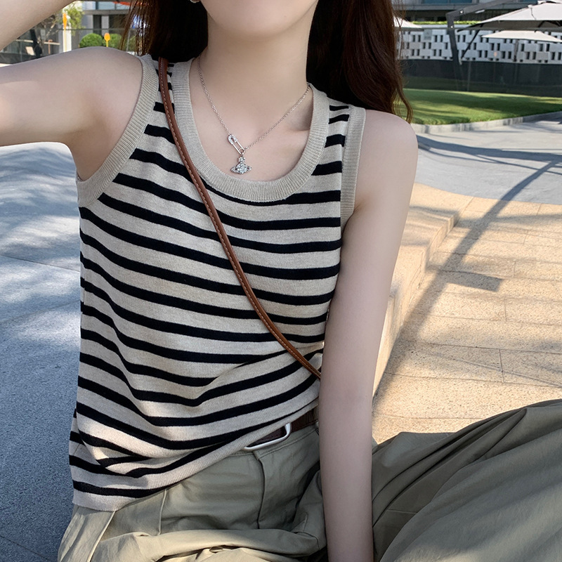 Striped vest women's autumn and winter inner knitted sling bottoming unique chic black round neck sleeveless top summer outer wear