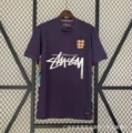 24 England Away