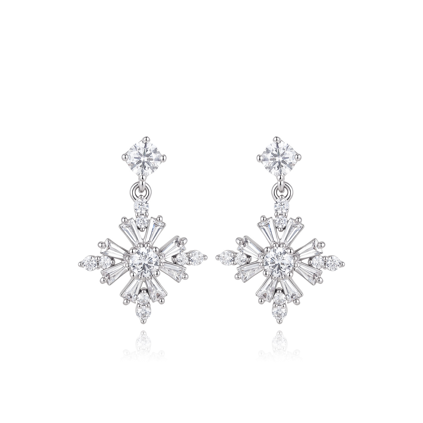 Xuping estilo simple incrustado de joyas artificiales copo de nieve aretes de brillo aleación de cobre temperamento elegante orejas al por mayor mujeres