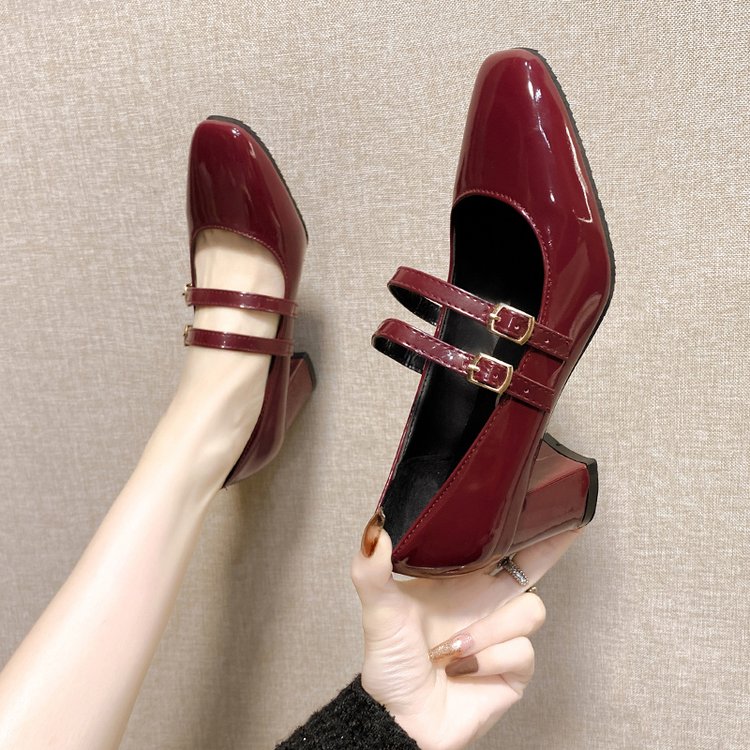 Burgundy design Mary Jane shoes