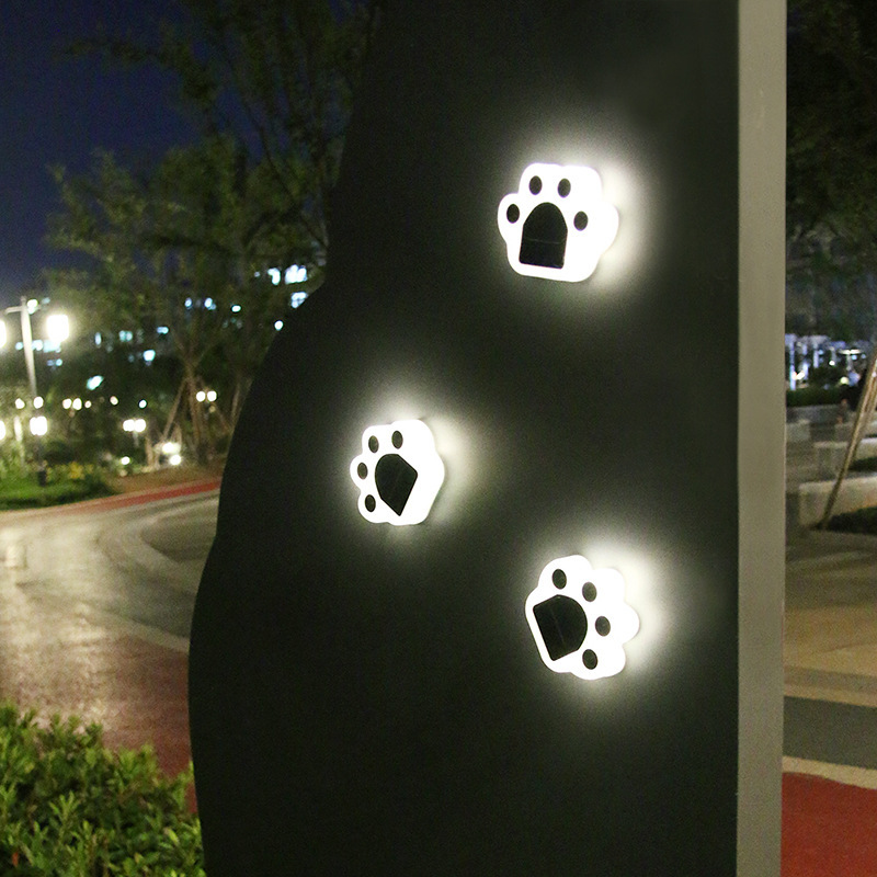 Solar bear paw lamp courtyard underground lamp wall lamp outdoor lawn garden stadium landscape atmosphere night light