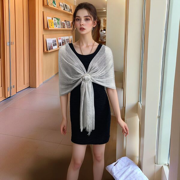 跨境新款女士带扣流苏长巾 时尚简约金银丝遮阳披肩通勤百搭围巾