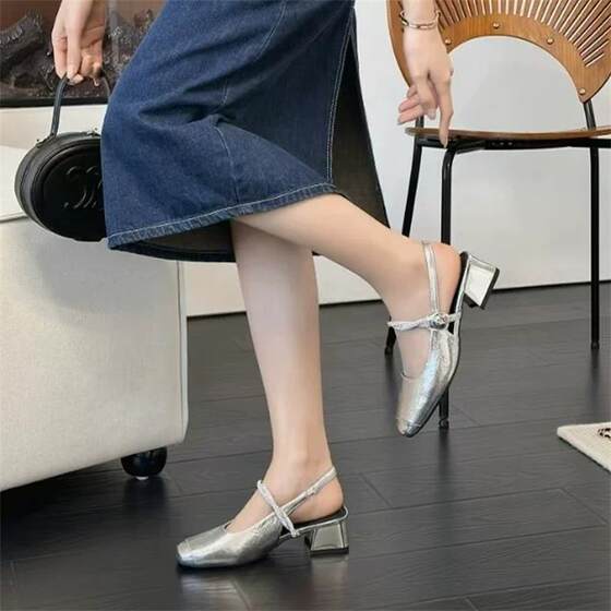 Thick-Soled Thick-Heeled Rhinestone Toe-Cap Sandals for Women's Outer Wear 2025 Summer Elegant Work Clothing Versatile Fairy Style Mary Jane Shoes