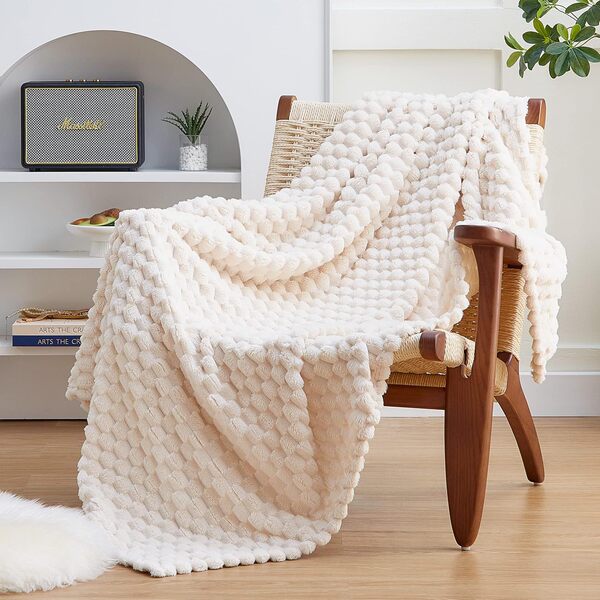 Flannel coral knitted duvet