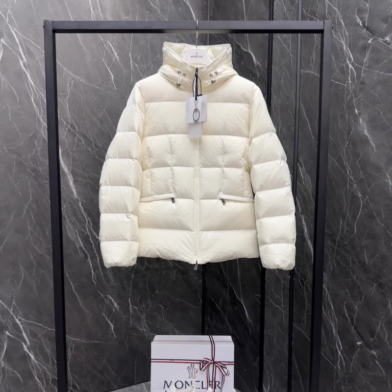 Authentic m Mengjia Avoce down Jacket, Waist-Cinching, Slim-Fit, Short Style with Pockets and Hood, Women's Coat Authentic m Mengjia Avoce down Jacket, Waist-Cinching, Slim-Fit, Short Style with Pockets and Hood, Women's Coat