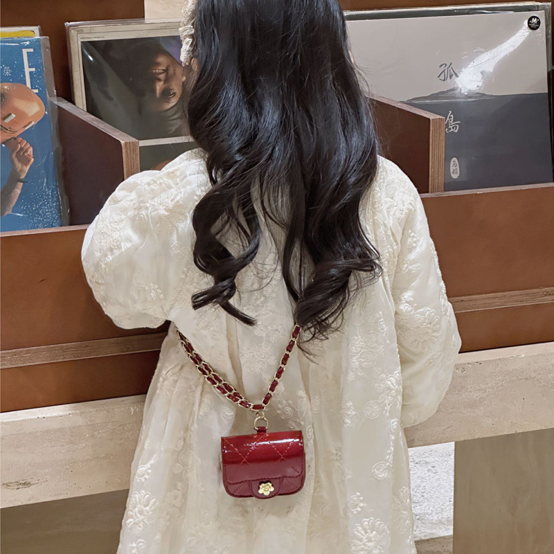 2025 invierno nuevo estilo casual bolso femenino hilo de bordar pequeña fragancia mini bolso de cadena para padres e hijos caramelo bolso de mensajero monedero