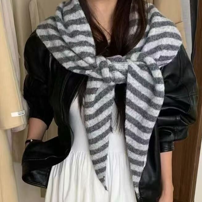 韩国chic含羊毛外搭三角巾秋冬女韩系条纹软糯披肩百搭保暖围巾潮|undefined