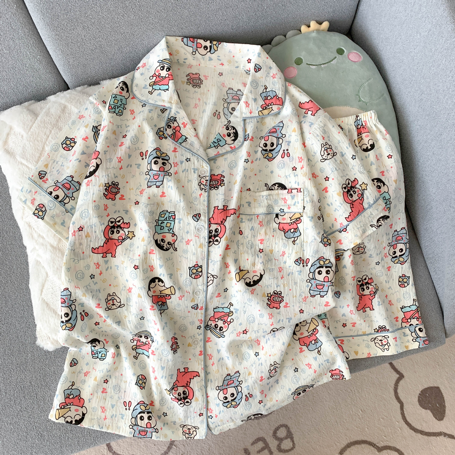 Pijamas de algodón de nube al por mayor transfronterizo para mujer nueva rebeca de verano solapa pantalones cortos de manga corta traje de servicio a domicilio dulce y lindo