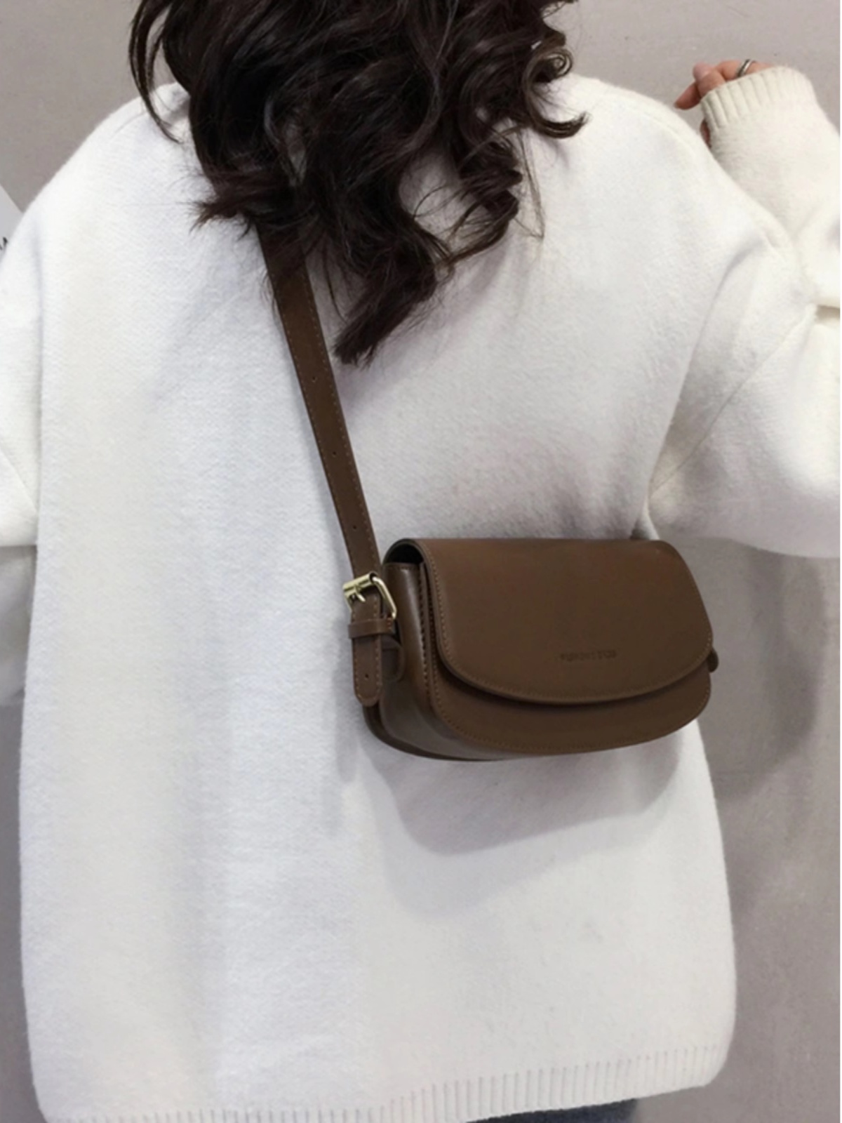 新款质感小众腋下包女2025时尚秋冬斜跨包复古休闲通勤小方包